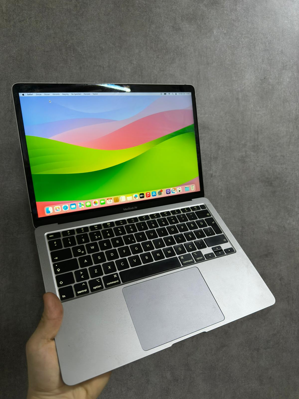 MacBook Air i3 A2179(2. EL ÜRÜN)