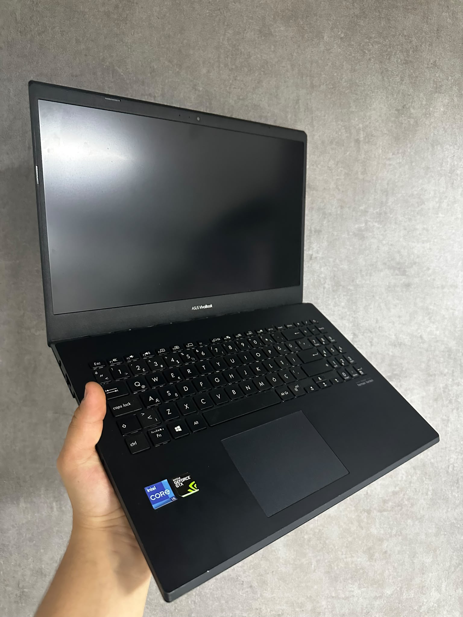 ASUS X571L